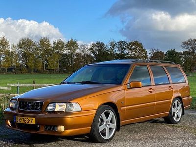 Oranje Gebruikt 1997 Volvo V70 Stationwagen | € 14.900