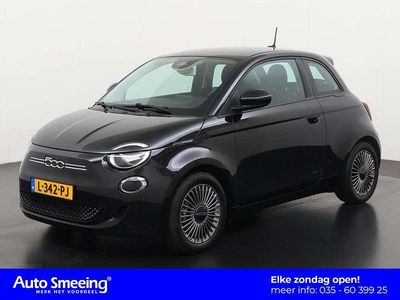 Zwart Gebruikt 2021 Fiat 500e Passion Hatchback | € 14.895 (Eerlijke prijs)