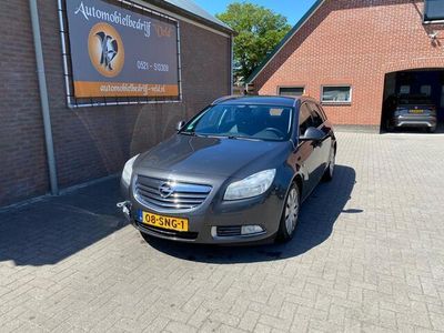 Occasion Opel Insignia Edition 131 PK (96 kW) 2011 Grijs, metallic lak Stationwagen