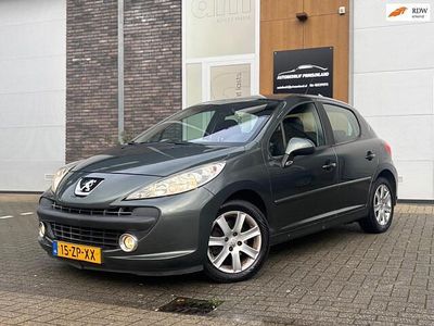 Groen (metallic) Gebruikt 2007 Peugeot 207 Hatchback | € 2.650 (Goede deal)