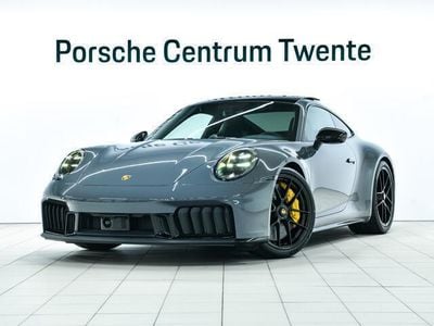 Porsche 911 Carrera 4 GTS