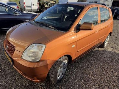 Oranje Gebruikt 2006 Kia Picanto LX Hatchback | € 1.390 (Goede deal)