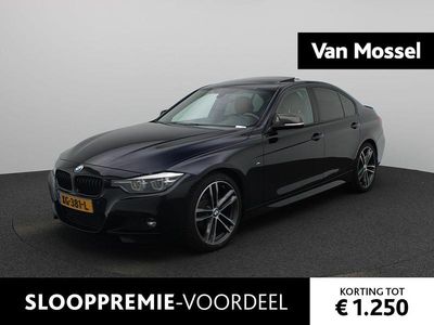 Zwart Gebruikt 2019 BMW 320 M Sport Sedan | € 27.445 (Eerlijke prijs)