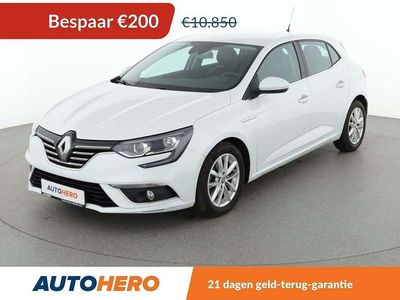 Wit Gebruikt 2016 Renault Mégane IV Intens Hatchback | € 10.849 (Eerlijke prijs)