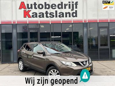Bruin (metallic) Occasion 2014 Nissan Qashqai SUV | € 7.998 (Eerlijke prijs)