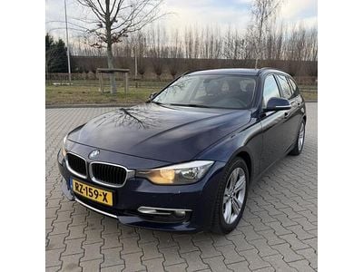 Occasion BMW 330 Executive 258 PK (189 kW) 2014 Blauw Stationwagen
