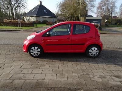 Occasion Peugeot 107 68 PK (50 kW) 2008 Rood Hatchback