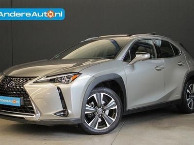 Grijs Occasion 2020 Lexus UX 250h Executive Line SUV | € 31.595 (Eerlijke prijs)