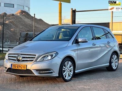 Grijs Gebruikt 2012 Mercedes B180 Ambition MPV | € 6.950 (Eerlijke prijs)