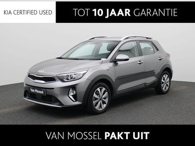 Grijs, metallic lak Gebruikt 2024 Kia Stonic SUV | € 25.400 (Iets duurder)
