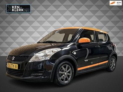 Zwart Gebruikt 2013 Suzuki Swift Comfort Hatchback | € 6.949 (Iets duurder)