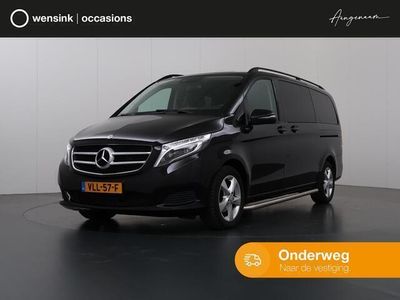 Mercedes V220