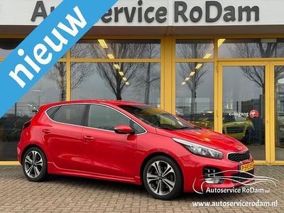 Occasion Kia Ceed 120 PK (88 kW) 2015 Rood Hatchback