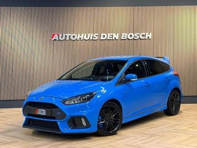 Blauw (metallic) Occasion 2016 Ford Focus RS Hatchback | € 32.980 (Eerlijke prijs)