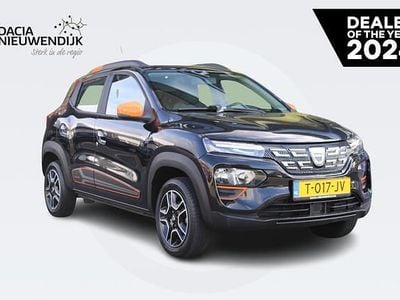 Occasion Dacia Spring Comfort Plus 33 kW (45 PK) 2023 Astraal zwart gnq Hatchback