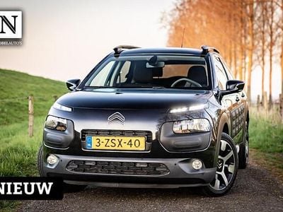 Zwart Gebruikt 2015 Citroën C4 PureTech SUV | € 6.990 (Eerlijke prijs)