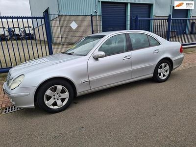 Mercedes E240
