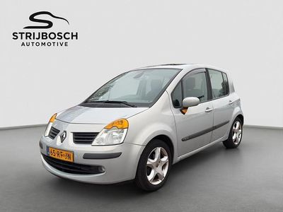 Grijs (metallic) Gebruikt 2005 Renault Modus Luxe MPV | € 1.990 (Goede deal)