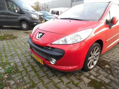 Rood (metallic) Gebruikt 2008 Peugeot 207 Hatchback | € 1.249