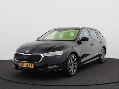 Zwart Occasion 2023 Skoda Octavia Business Line Stationwagen | € 25.900 (Eerlijke prijs)