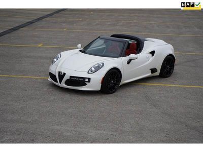 Wit Gebruikt 2017 Alfa Romeo 4C Cabriolet | € 84.900