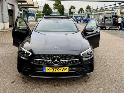 Grijs Gebruikt 2021 Mercedes E300 AMG Sedan | € 49.000 (Duur)