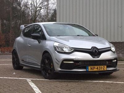 Grijs Occasion 2015 Renault Clio IV R.S. Hatchback | € 13.500 (Eerlijke prijs)