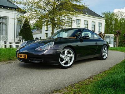 Paars (metallic) Occasion 2000 Porsche 911 Carrera 4 Edition Coupé | € 29.950 (Duur)