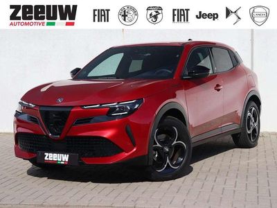 Rood, metallic lak Gebruikt 2024 Alfa Romeo Junior Edizione Speciale SUV | € 37.900 (Duur)