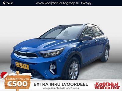 Sporty blue/black m Gebruikt 2023 Kia Stonic SUV | € 19.950 (Eerlijke prijs)