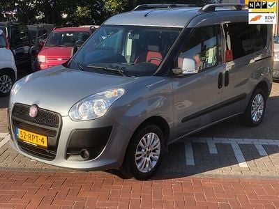 Grijs Gebruikt 2011 Fiat Doblò Dynamic MPV | € 7.749 (Iets duurder)