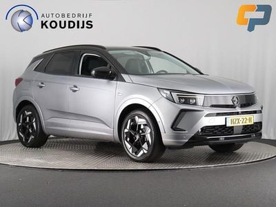Grijs Occasion 2023 Opel Grandland X GSe SUV | € 26.890 (Eerlijke prijs)