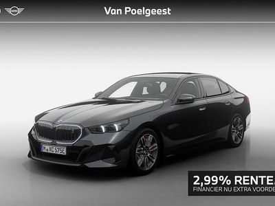 Nieuw BMW i5 M Sport 250 kW (340 PK) 2025 Saphirschwarz metallic (475) (zwart metallic) Sedan