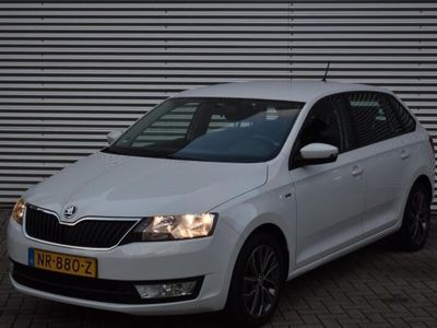 tweedehands Skoda Rapid 1.2 TSI 5DRS. DRIVEN / NAVIGATIE / PDC / DAB / AFN. HAAK