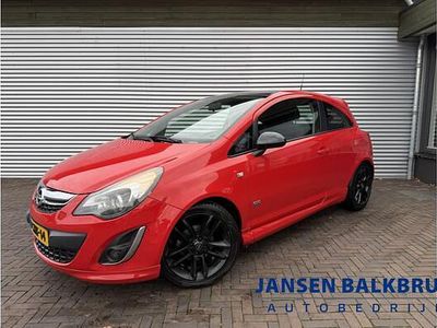 Rood Occasion 2013 Opel Corsa Color Edition Hatchback | € 4.485 (Eerlijke prijs)