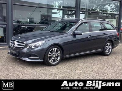 Grijs Occasion 2016 Mercedes E200 Ambition Stationwagen | € 23.995 (Eerlijke prijs)