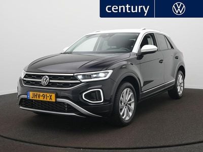 Zwart Gebruikt 2024 VW T-Roc Business SUV | € 32.900 (Eerlijke prijs)