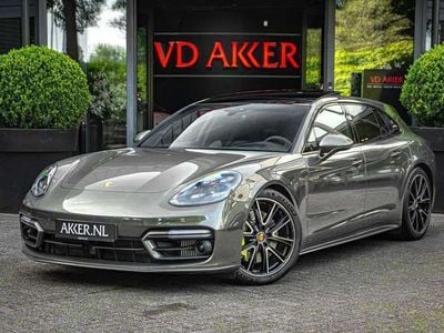 Porsche Panamera 4