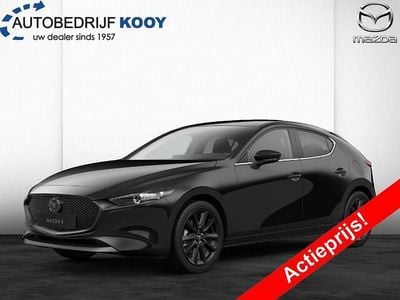 Zwart Nieuw 2025 Mazda 3 Homura-Line Hatchback | € 33.940 (Eerlijke prijs)