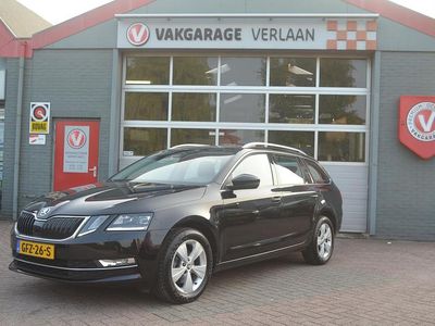 Zwart Occasion 2019 Skoda Octavia Style Stationwagen | € 17.500 (Iets duurder)