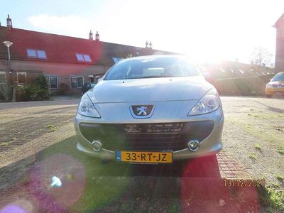 Grijs Gebruikt 2005 Peugeot 307 Hatchback | € 2.650 (Eerlijke prijs)