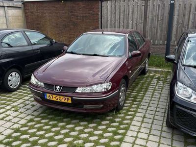Peugeot 406