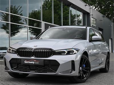 Grijs Gebruikt 2022 BMW 330 Shadowline Stationwagen | € 42.949