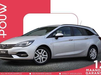 tweedehands Opel Astra Sports Tourer 1.2 110pk Business Executive | Navigatie | Camera | Afneembare trekhaak