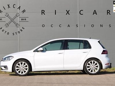 Wit (metallic) Occasion 2017 VW Golf VII Hatchback | € 14.890 (Eerlijke prijs)
