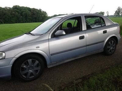 tweedehands Opel Astra 1.6-16V Edition met Airco