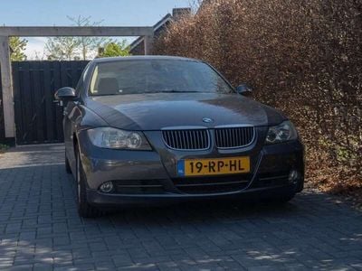 BMW 325