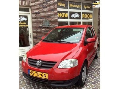 Rood Occasion 2006 VW Fox Trendline Hatchback | € 1.950 (Eerlijke prijs)