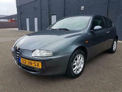 tweedehands Alfa Romeo 147 1.9 JTD Distinctive Airco! NW APK!