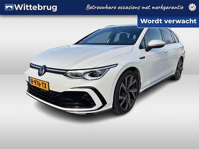 Wit Gebruikt 2021 VW Golf VIII Business+ Stationwagen | € 29.950 (Eerlijke prijs)